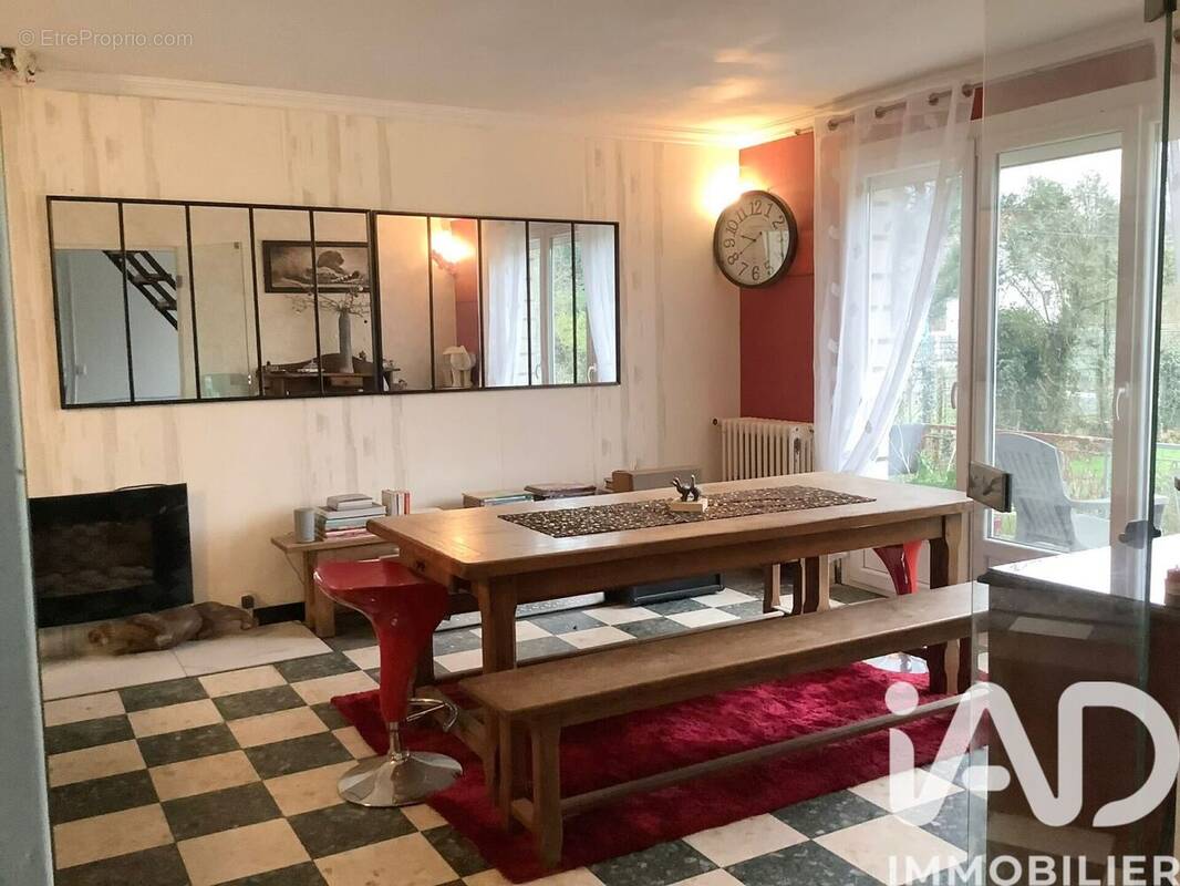 Photo 1 - Maison à MARGNY-LES-COMPIEGNE