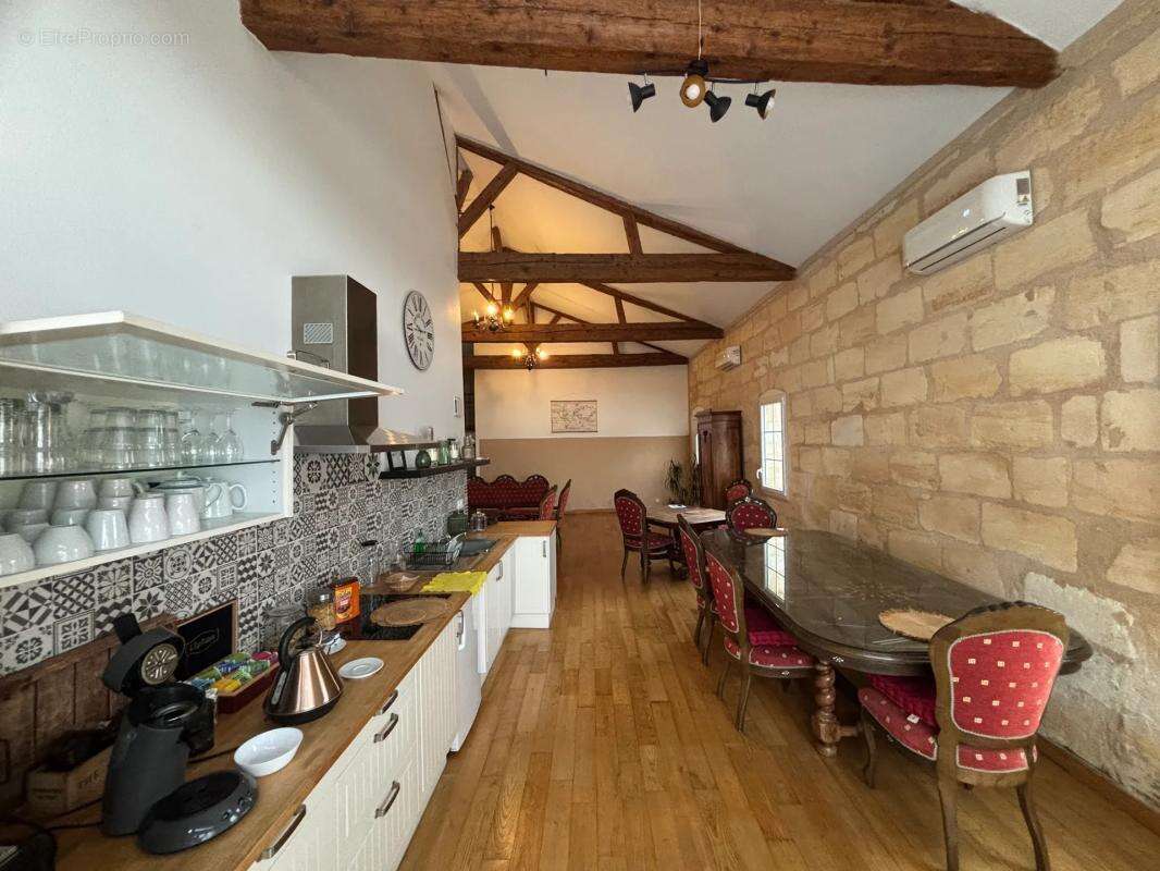 Maison à AMBARES-ET-LAGRAVE