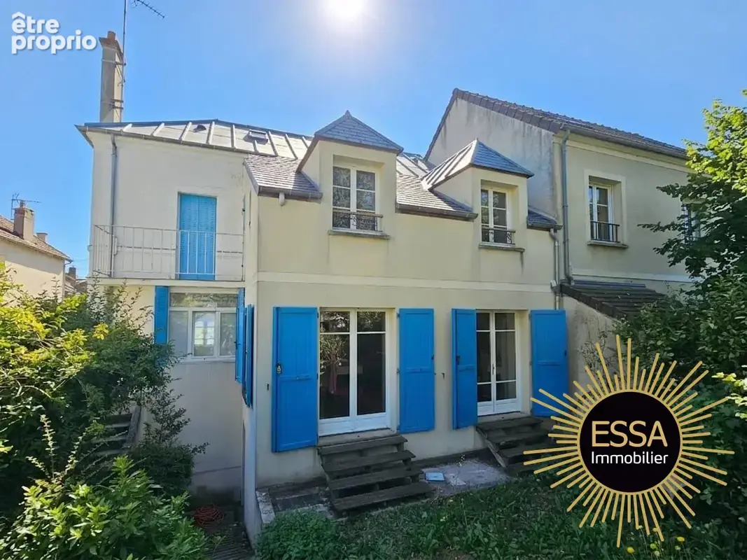 Photo Maison à Rocquencourt au prix de 999 000€
