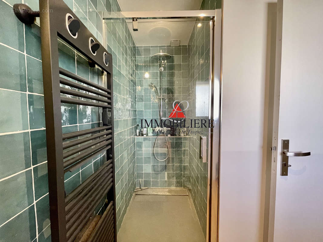 Appartement à COGOLIN