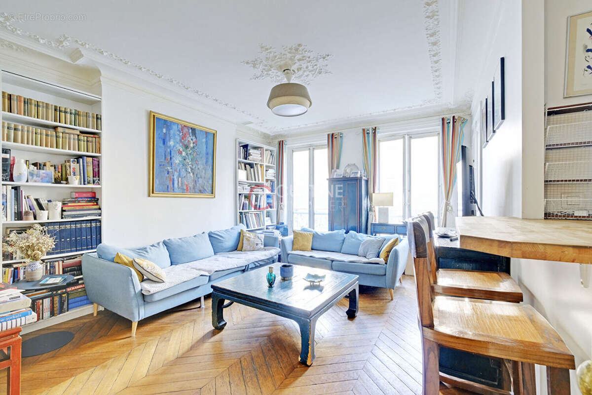Appartement à PARIS-18E