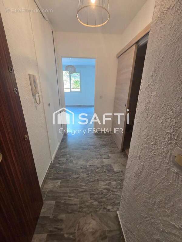 Appartement 33 m² à Mandelieu-La-Napoule  - photo 4