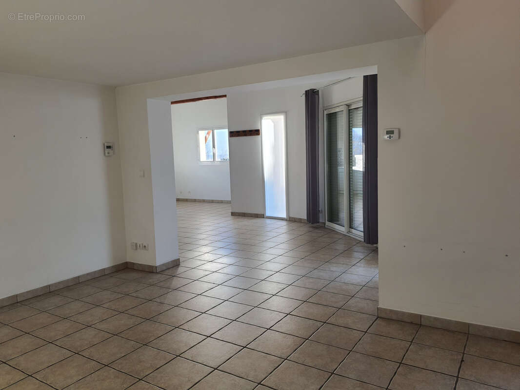 Maison à SAINT-GERMAIN-LAVAL