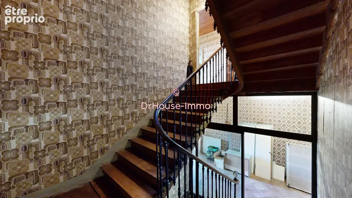 Maison 317 m² à Saint-Gauzens  - photo 8