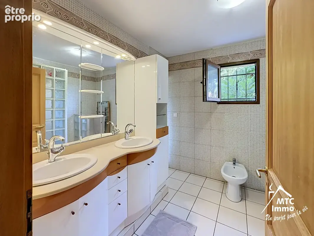Maison 6 pièces - 211m2 - photo 12