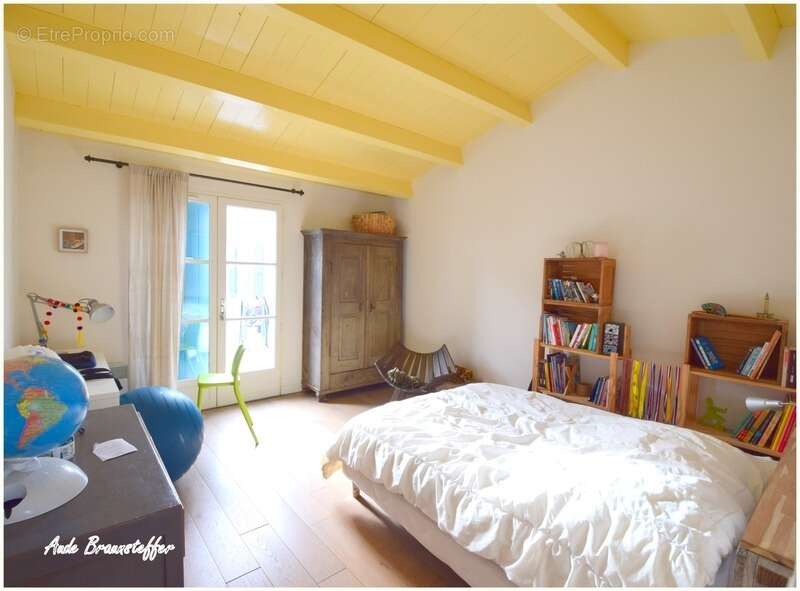 Maison à vendre 6 pièces SAINT CLEMENT DES BALEINES (17), piscine et jacuzzi - photo 9