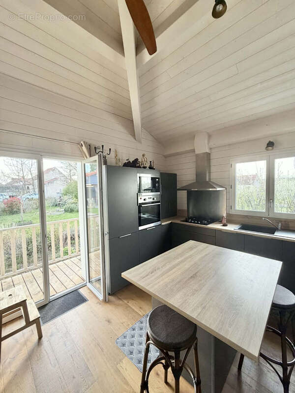 Maison à SAINT-AGOULIN