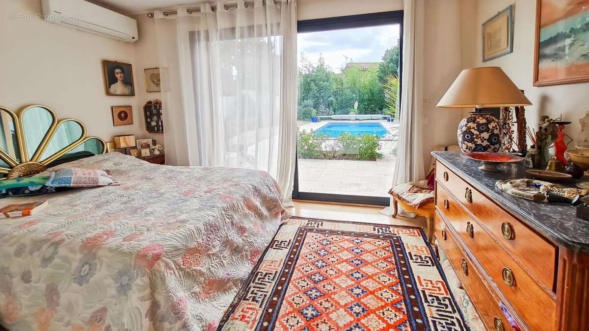 Maison à VILLENEUVE-LES-AVIGNON