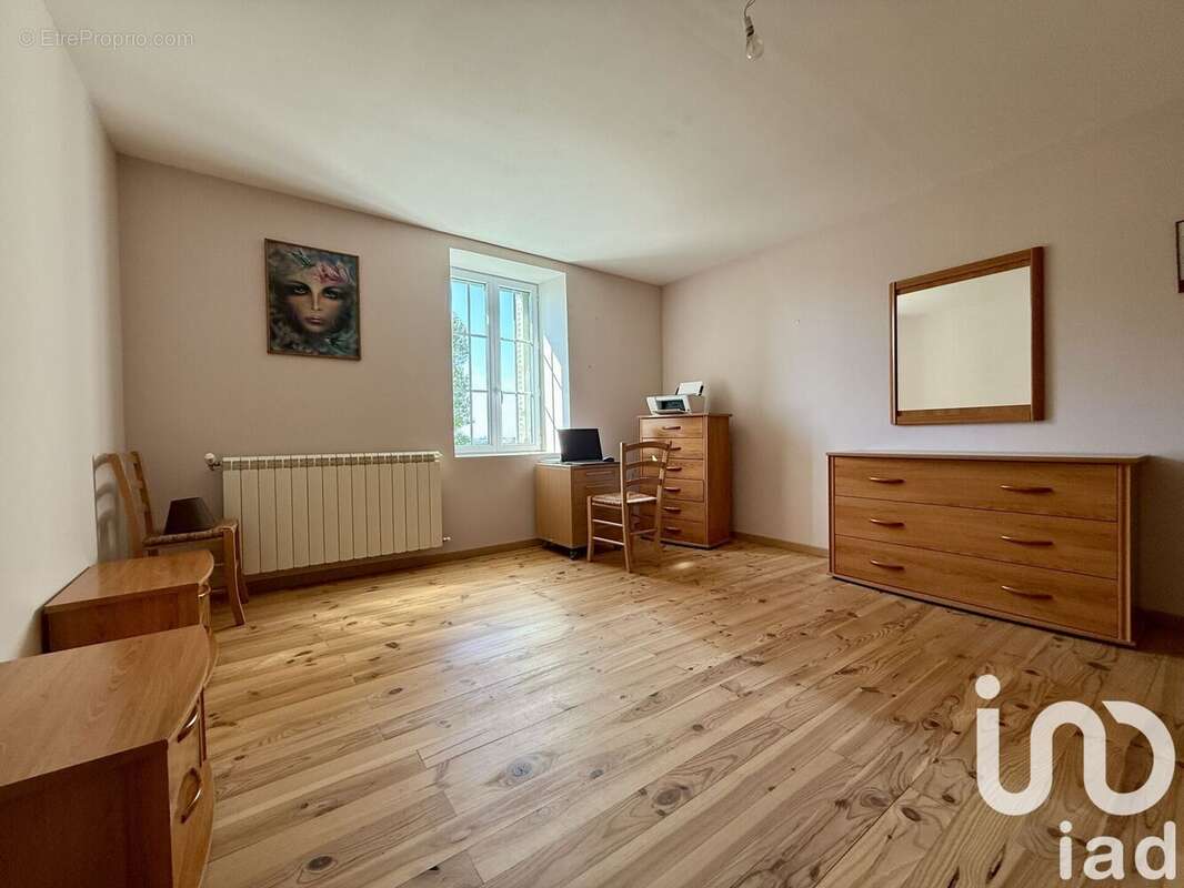 Maison 162 m² à Centres  - photo 6