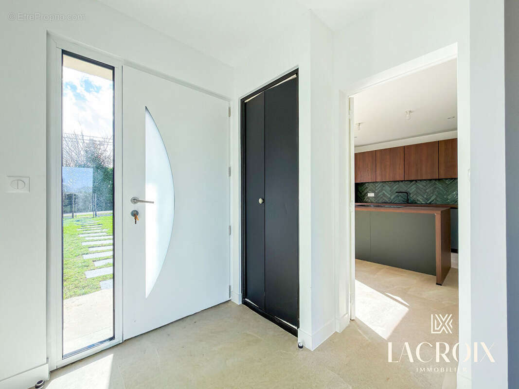A vendre - maison 8 pièces - saint-carné - photo 3