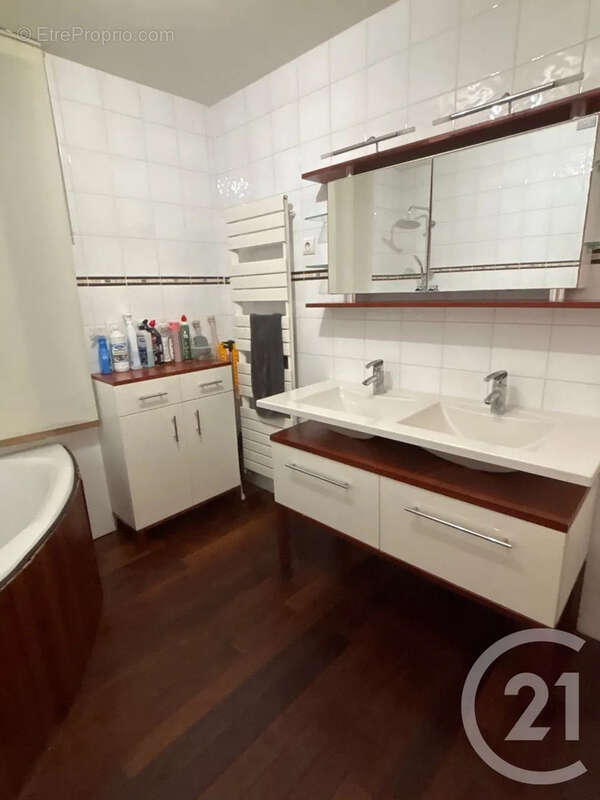 Maison à SAINT-QUENTIN