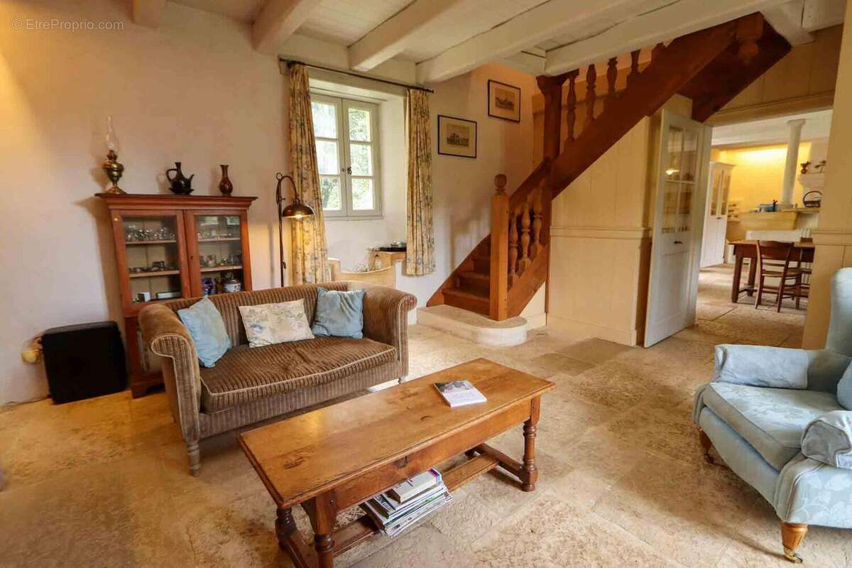 T02.2024501 - Maison à VEYRIGNAC