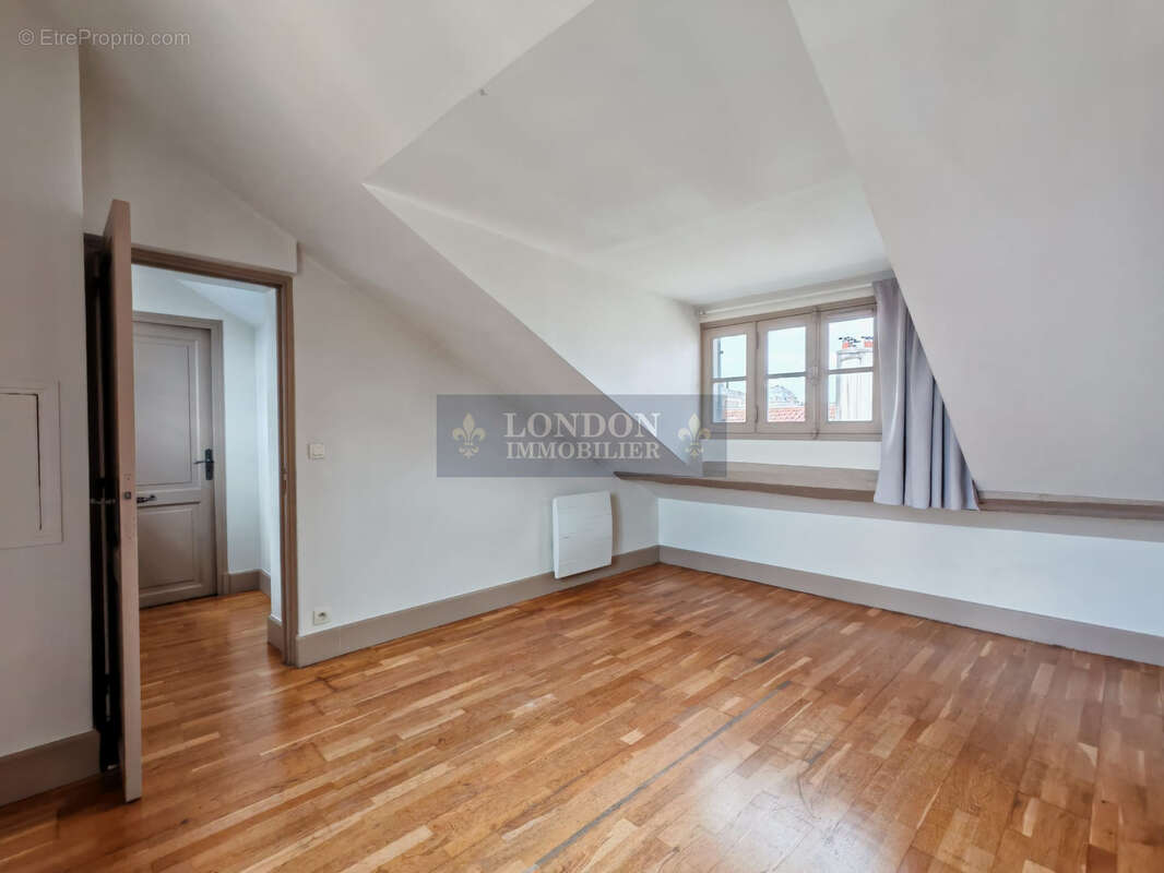 Appartement à VERSAILLES