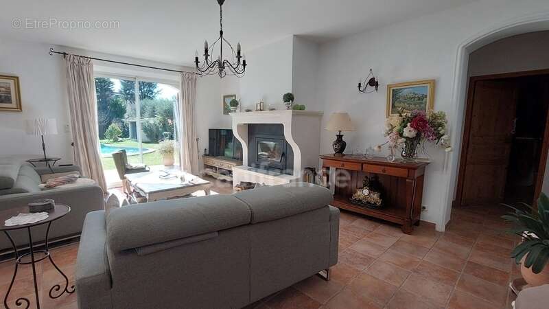Maison à CABANNES