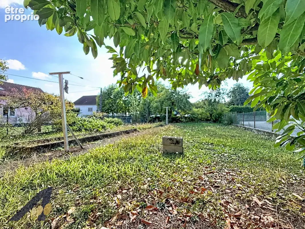 Belle opportunite - maison a renover avec beau terrain. - photo 8