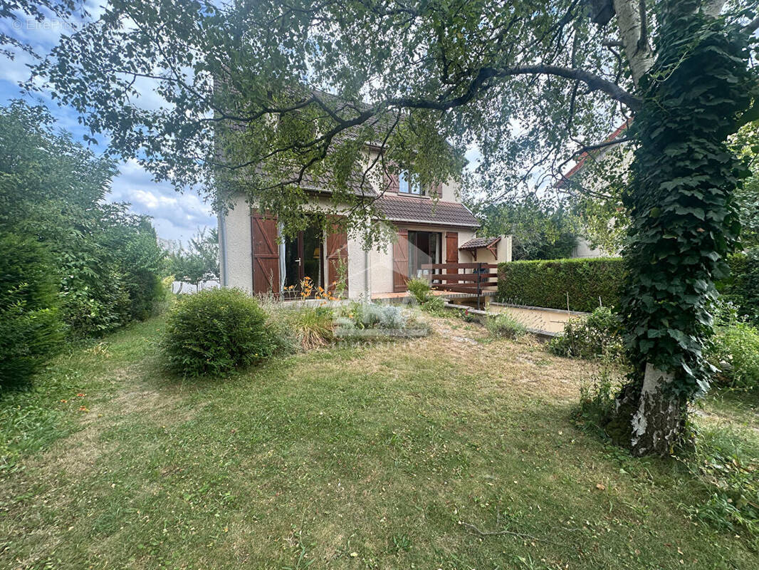 Maison à BONNEUIL-SUR-MARNE