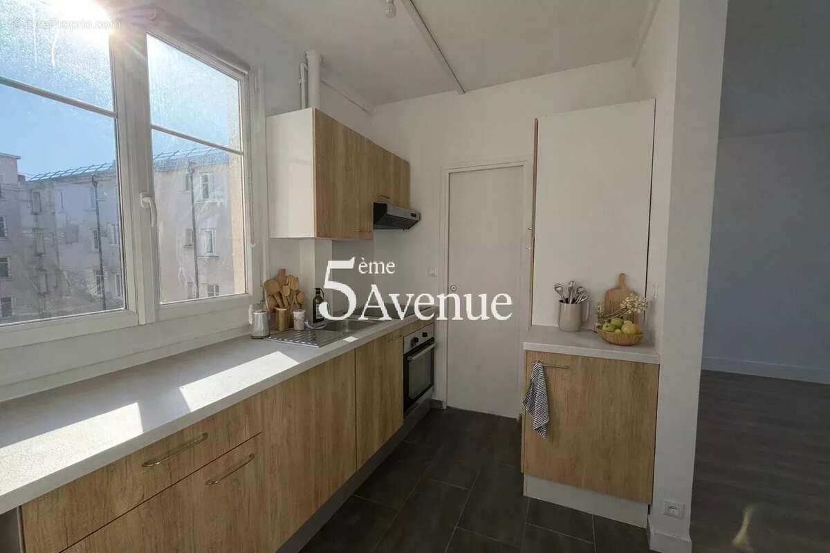 Appartement à SAINT-MAUR-DES-FOSSES