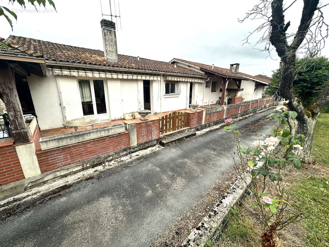 Appartement à AGME
