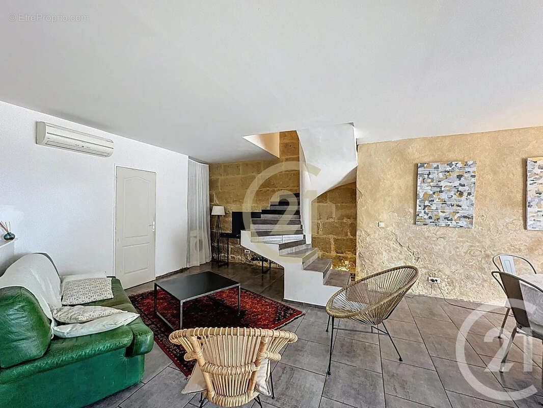 Maison 81 m² à Uzes  - photo 5