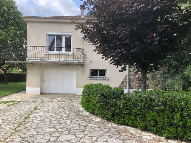 Maison à VILLEFRANCHE-DE-ROUERGUE