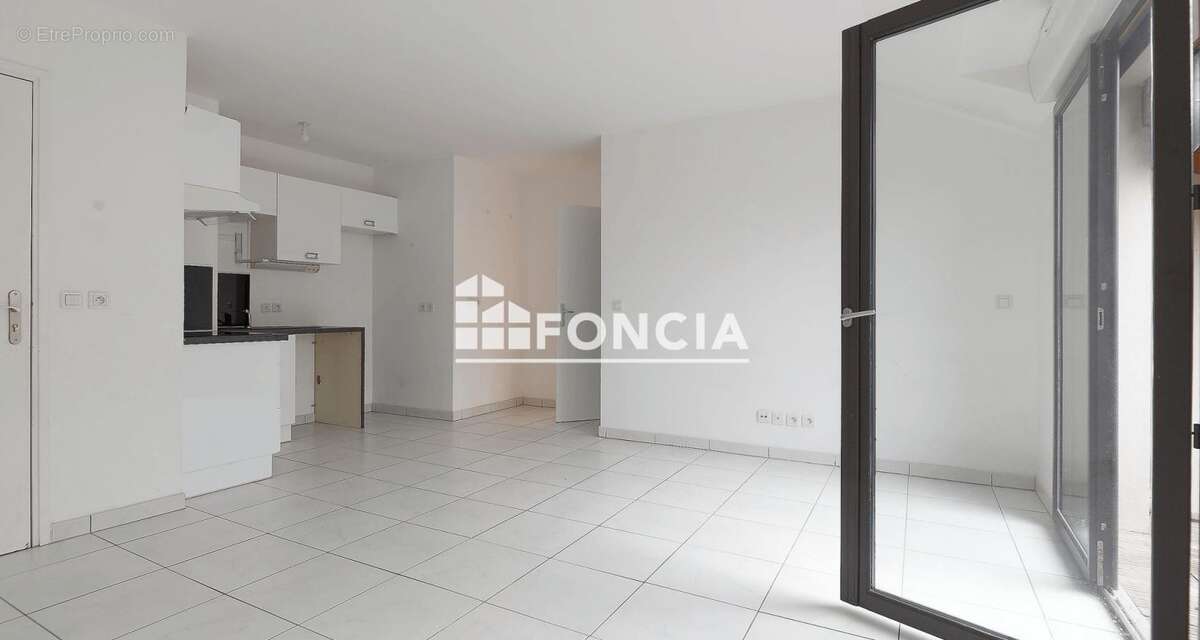 Appartement à RIS-ORANGIS