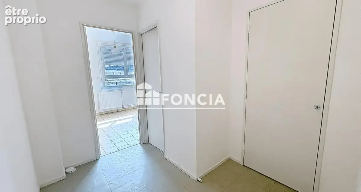 T2 en rez-de-chaussée – copropriété arborée et très bien entretenue - photo 3