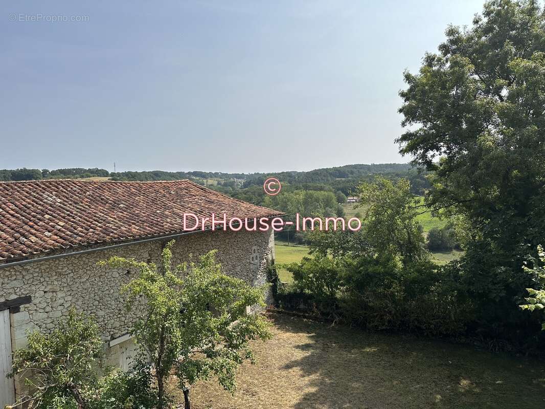 Maison à SAINT-AQUILIN