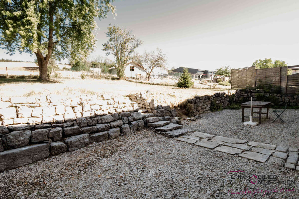 Ferme de village rénovée PETITE-CHAUX fort potentielle - photo 2