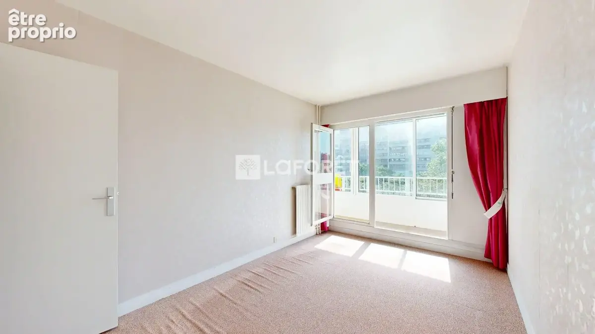Appartement sans vis-à-vis - Balcon + Loggia + Box - photo 8