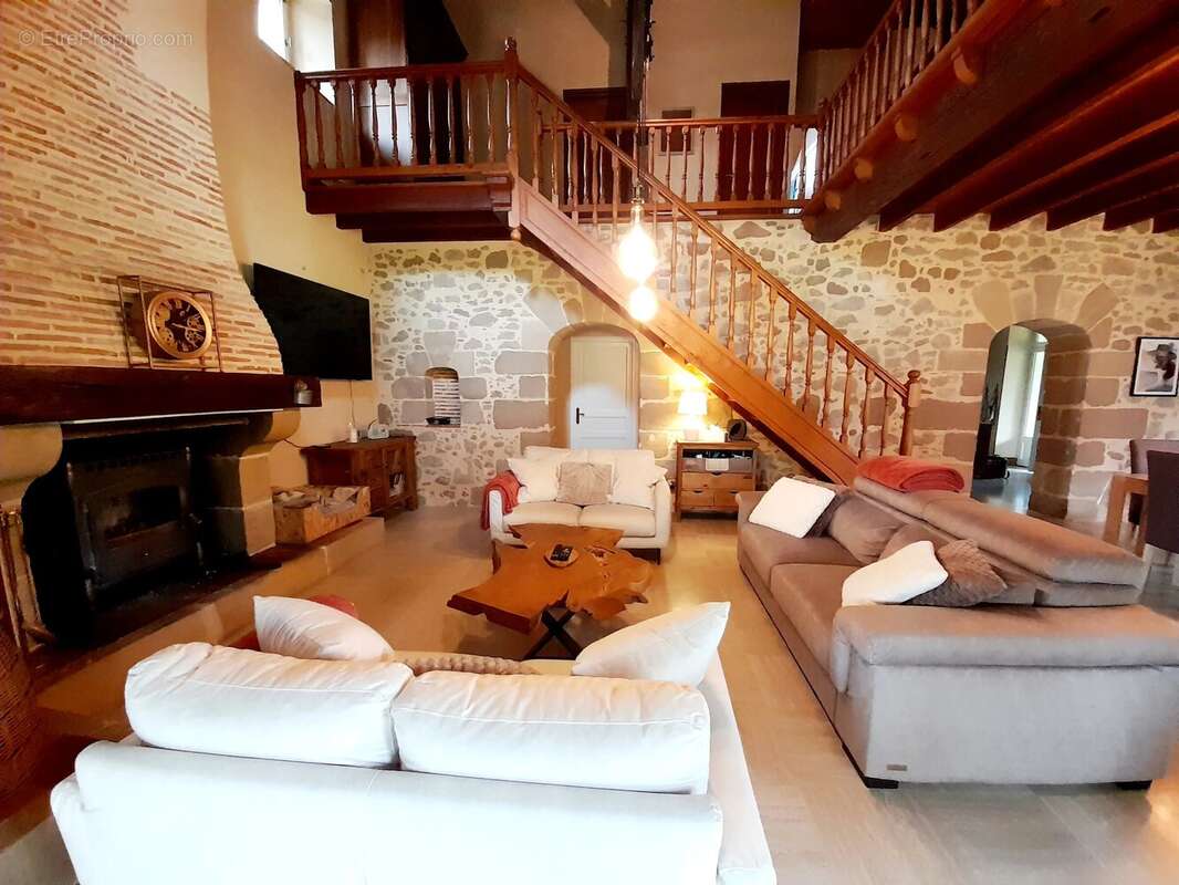 Maison à SAINT-BARTHELEMY-D'AGENAIS
