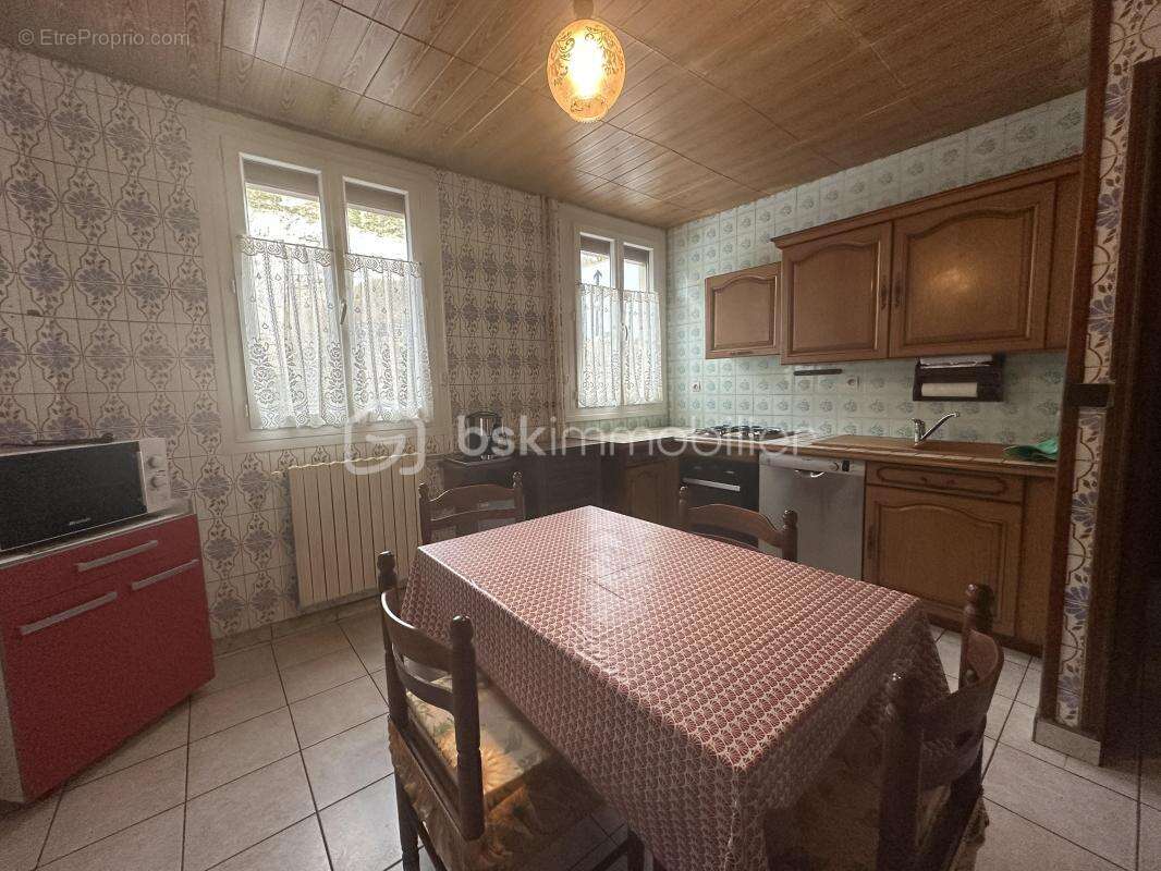 Maison à MONTEREAU-FAULT-YONNE