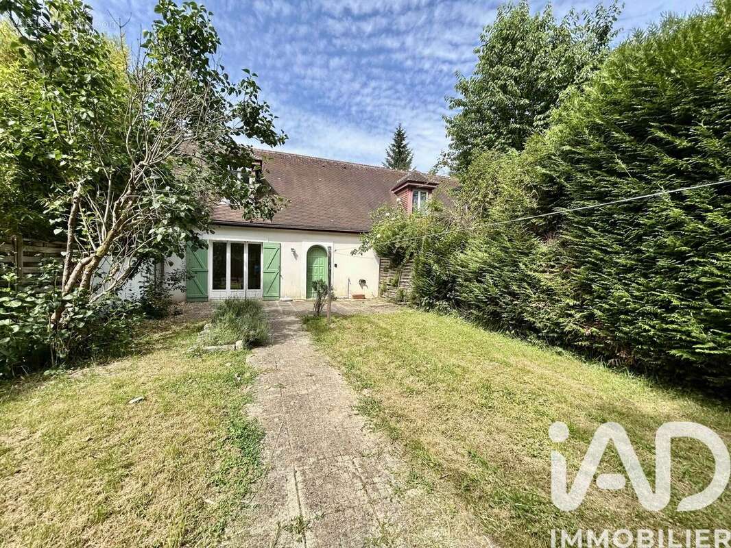 Maison 160 m² à Recloses  - photo 2