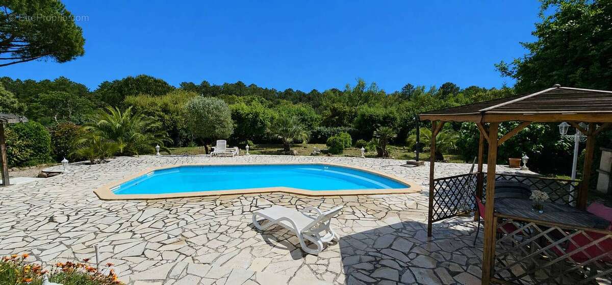 Villa avec piscine en impasse à Roquebrune Sur Argens - photo 4