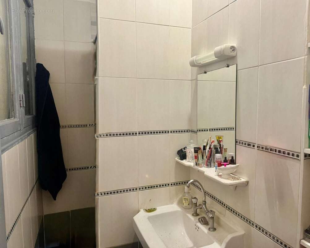 Appartement à MARSEILLE-4E
