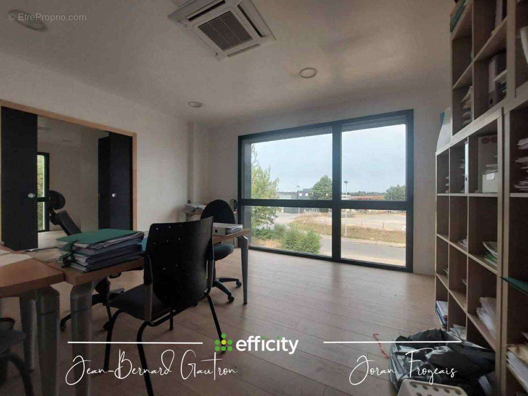 Commerce à LA CHAPELLE-DES-FOUGERETZ