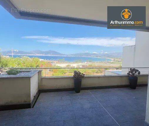 Appartement à GUARGUALE