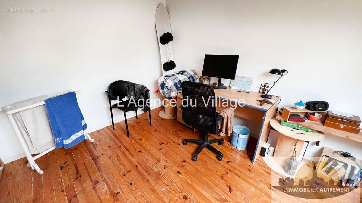 Maison à VILLENEUVE-LES-SABLONS