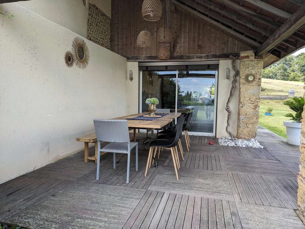 Ancienne ferme avec 6 chambre en très bonne état sur plus d'un hectare - photo 36