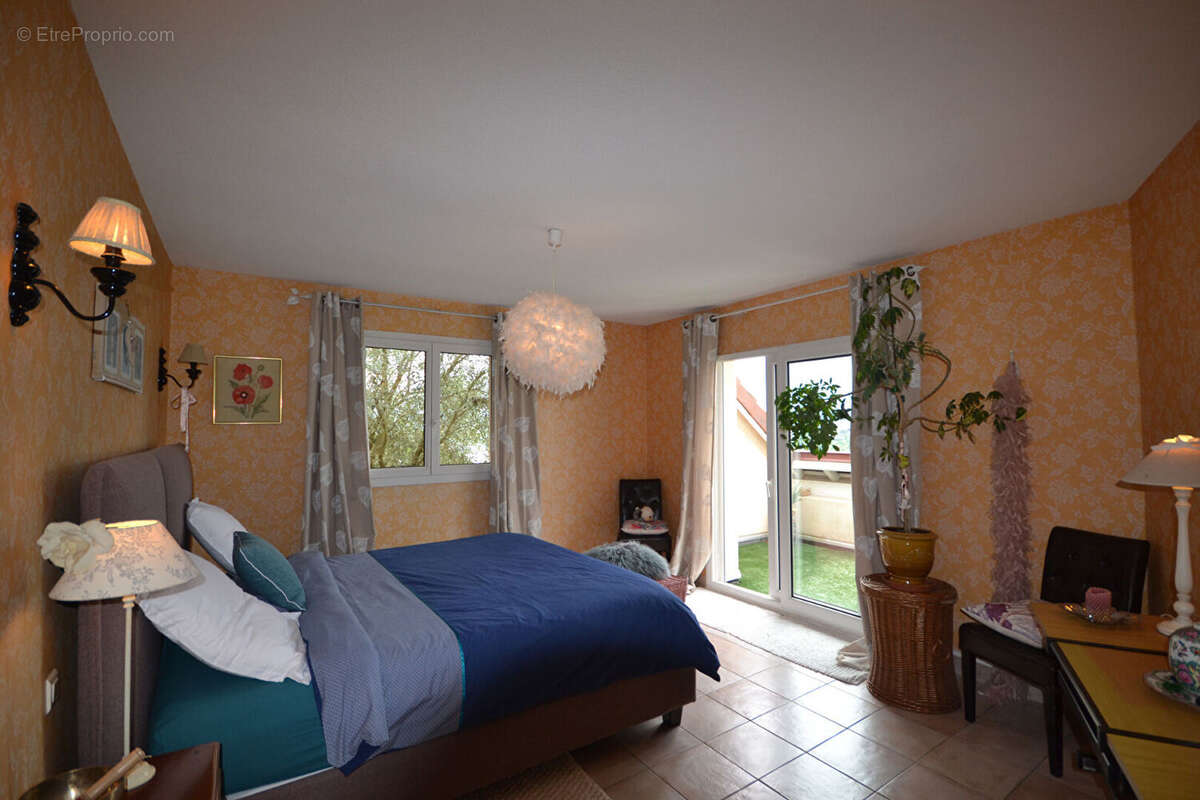 Maison Aix Les Bains 6 pièce(s) 172.23 m2 - photo 11