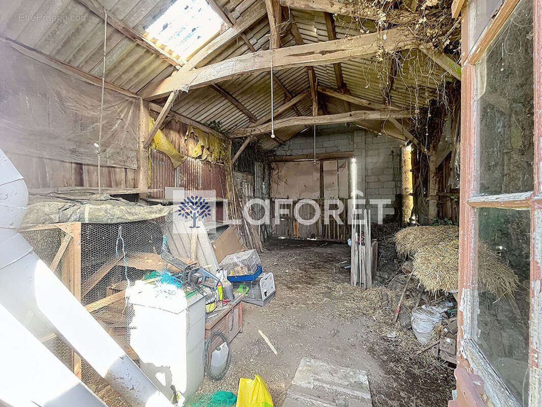 Maison à SECONDIGNY