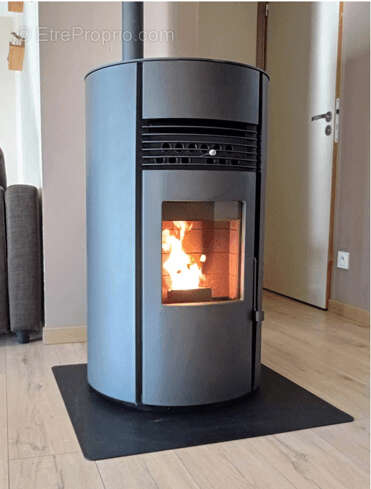 Commerce à LA VERPILLIERE