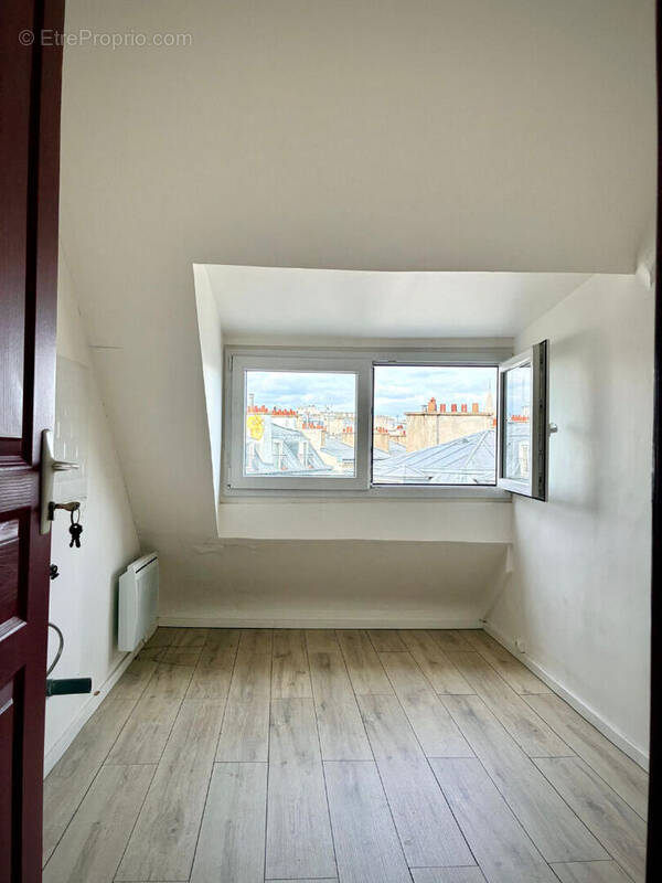 Appartement à PARIS-11E