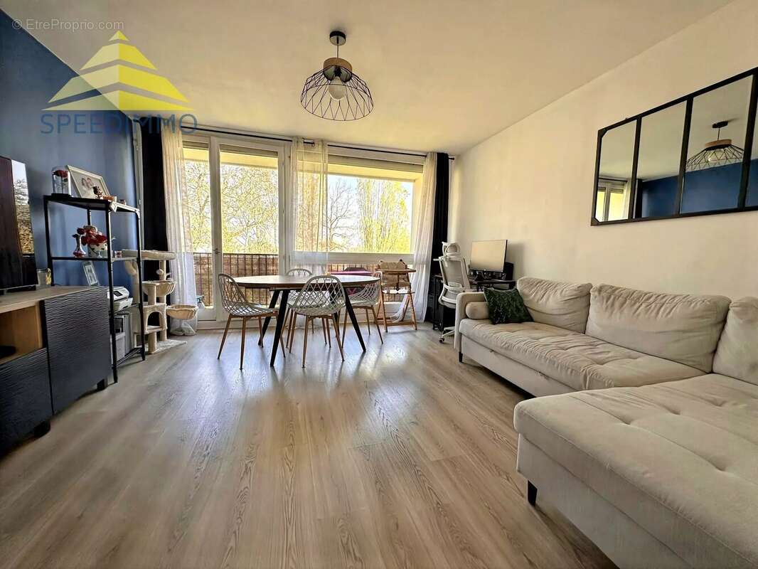 Appartement à VILLECRESNES