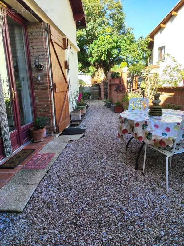 Maison à LISLE-SUR-TARN