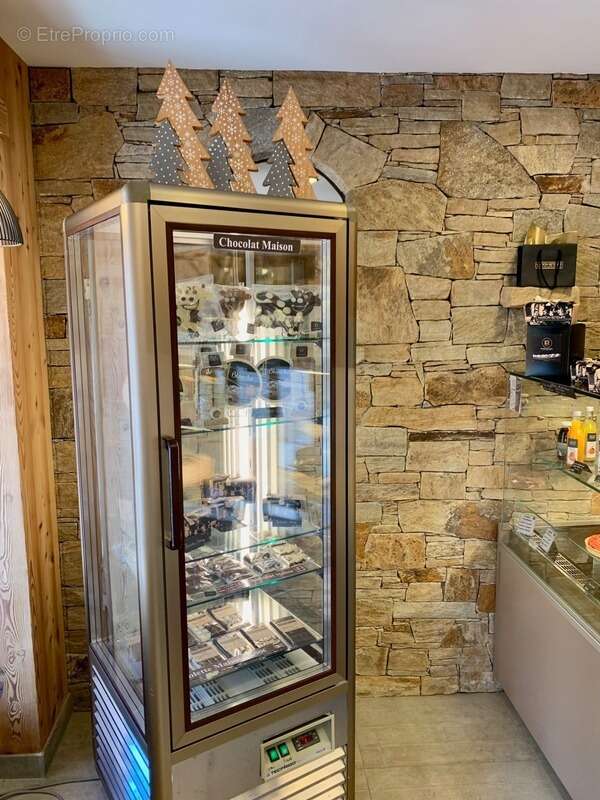 LE GRAND BORNAND (74) A vendre, murs commerciaux, local commercial de 40,85m² - photo 4