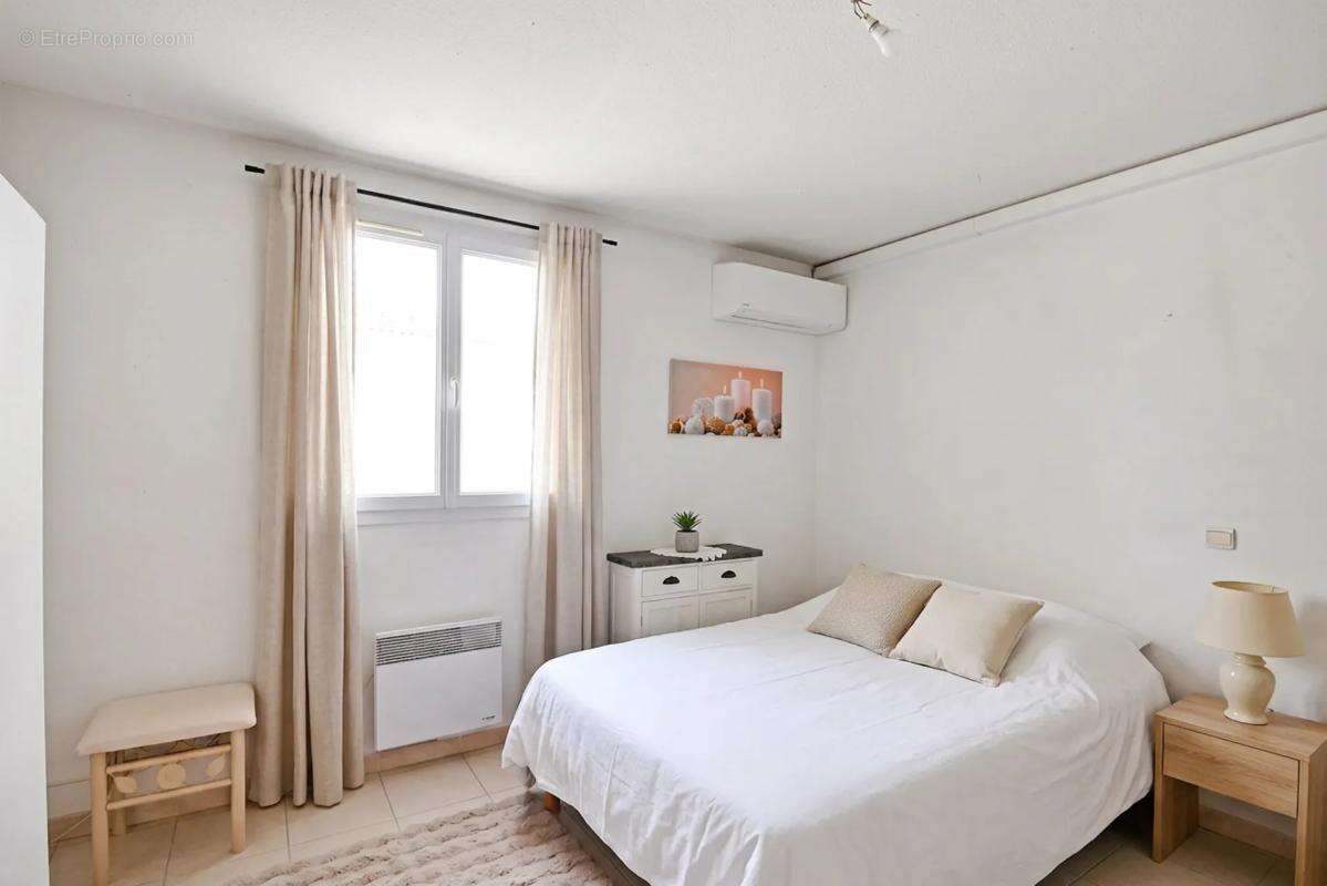 Maison à MORIERES-LES-AVIGNON