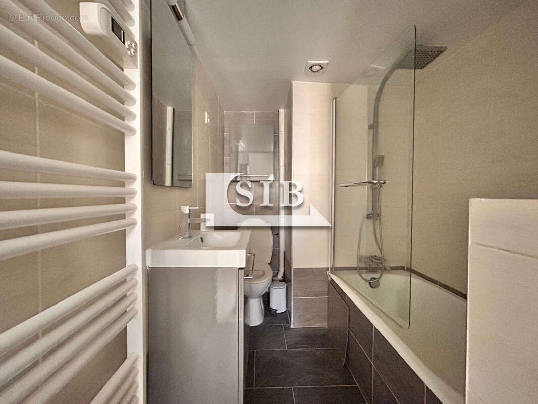 Maison à LA VILLE-DU-BOIS