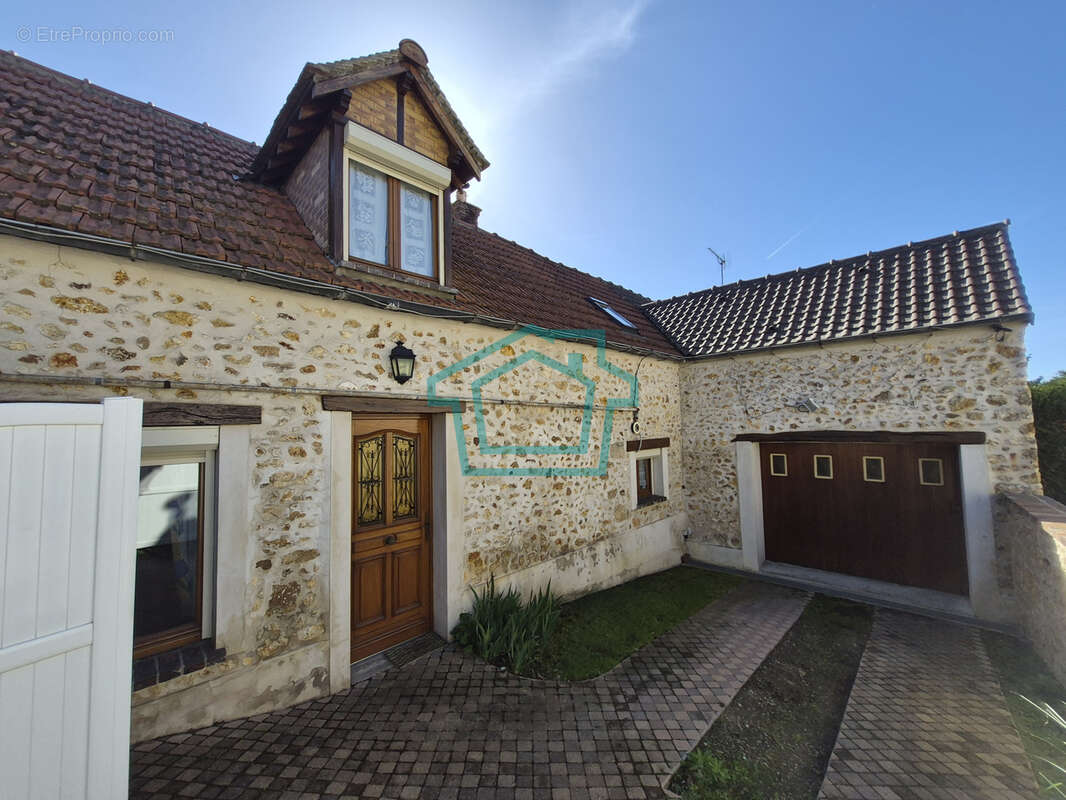 Maison à JOUARS-PONTCHARTRAIN