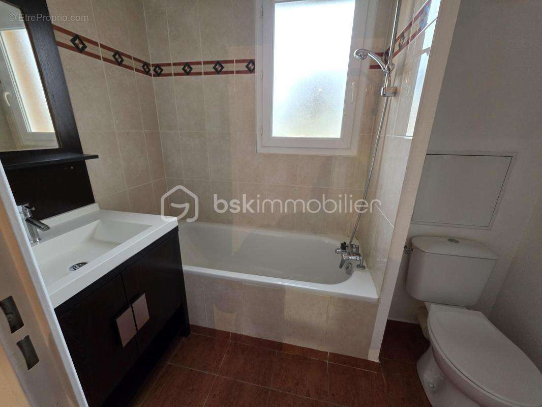 Maison de 2006  sans travaux 3 chambres au cœur de Sens !! - photo 3