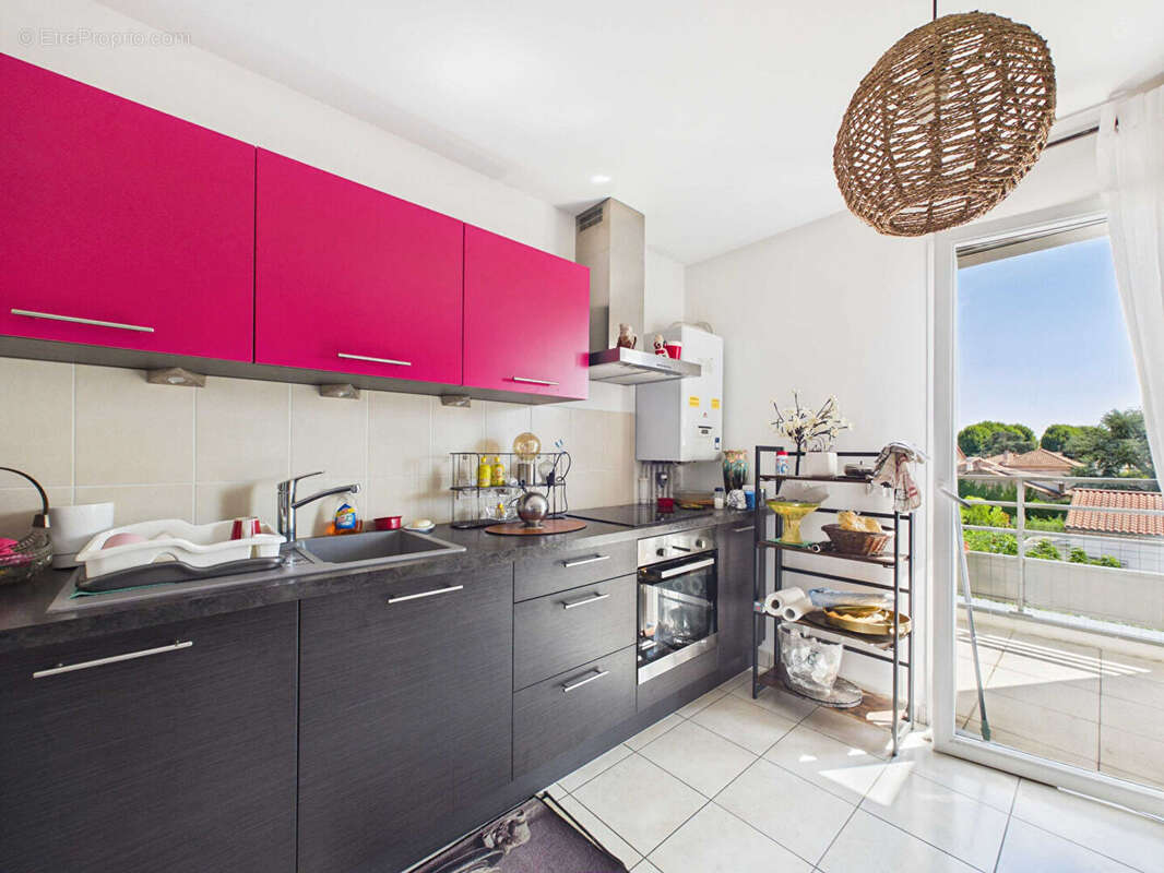 À VENDRE: T2 de 53 m² avec terrasse plein sud, garage et parking Tournon Sud - photo 6